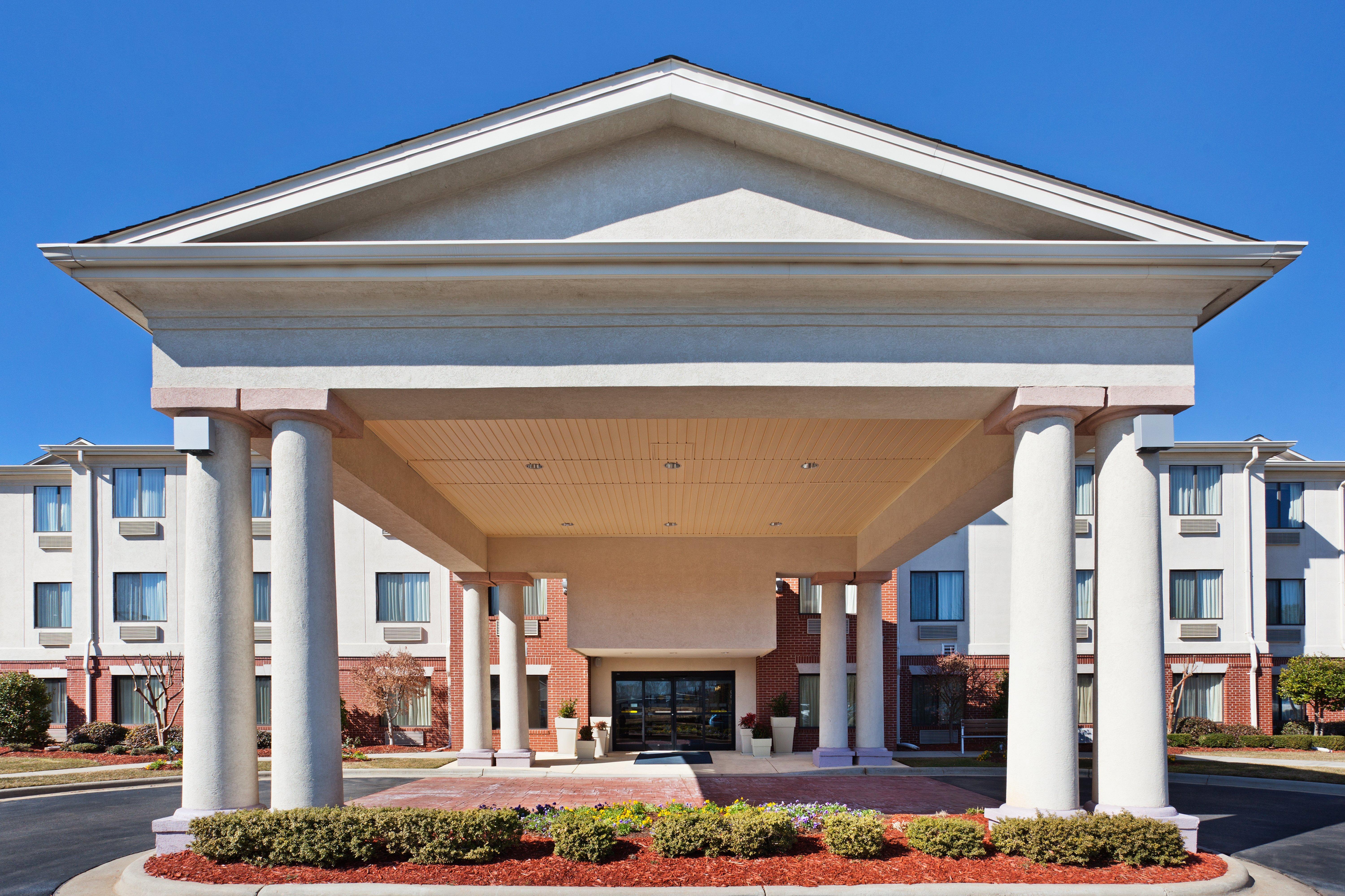 Holiday Inn Express & Suites Reidsville By Ihg Extérieur photo