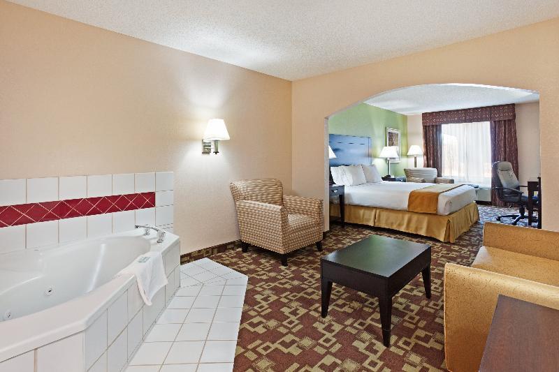 Holiday Inn Express & Suites Reidsville By Ihg Extérieur photo